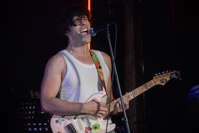 Turnéra indul Ember Márkkal a Tikk-Takk Bumm - Jegyek itt!